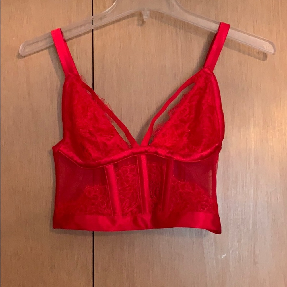 VICTORIA SECRET BRALETTE SIZE S